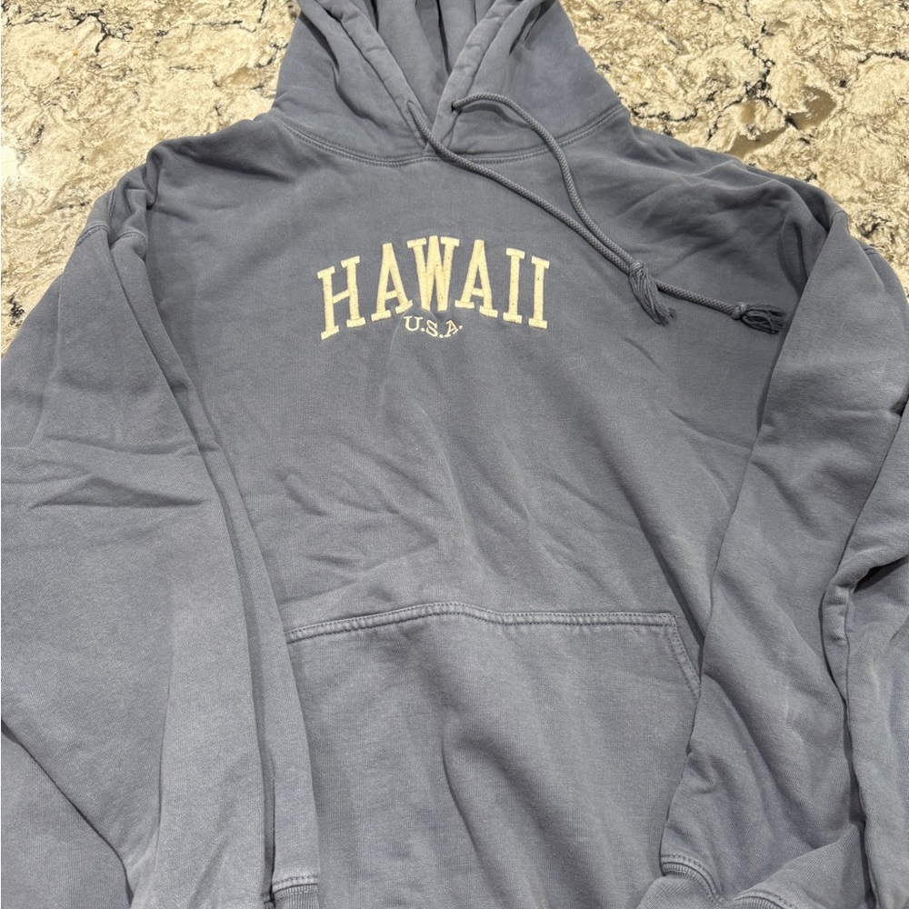 Brandy Melville Gray Hoodie with Hawaii USA Print